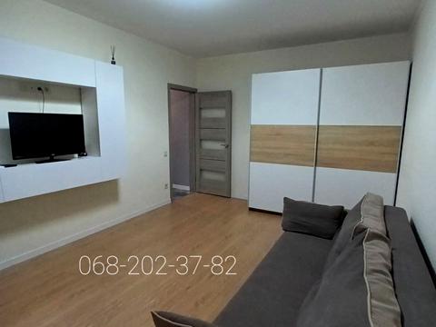 квартира за адресою Валентинівська вул. (Блюхера), 21