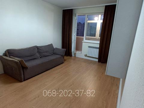 квартира за адресою Валентинівська вул. (Блюхера), 21