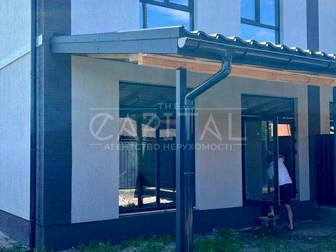 дом по адресу Героїв України