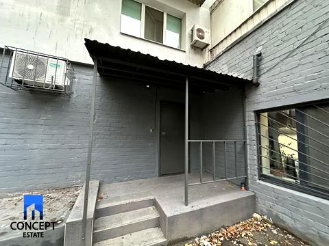 коммерческая по адресу Героев Крут ул. (Фурманова), 12