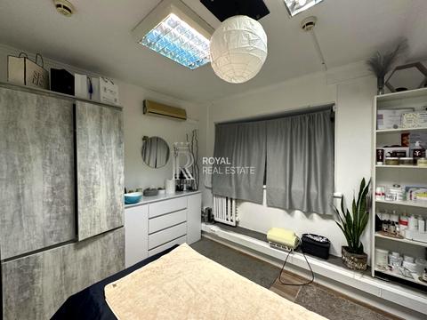 комерційна за адресою Старокиївська вул., 1/5