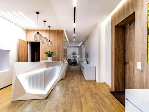 коммерческая по адресу Грушевського Михайла, 10