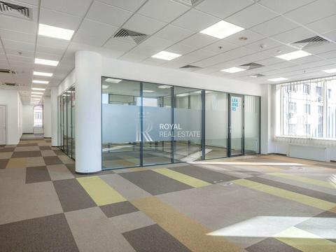 комерційна за адресою Жилянська вул., 5