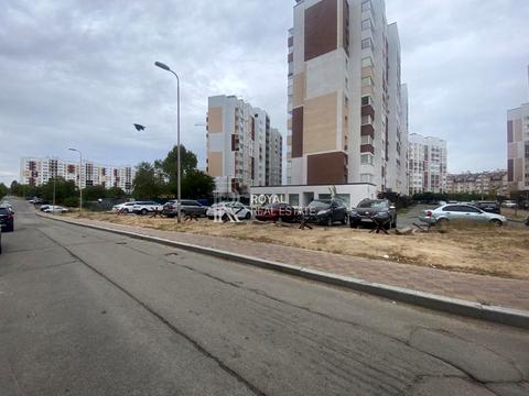 комерційна за адресою Машинобудівників вул., 1-А