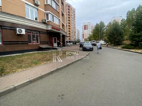 комерційна за адресою Машинобудівників вул., 1-А