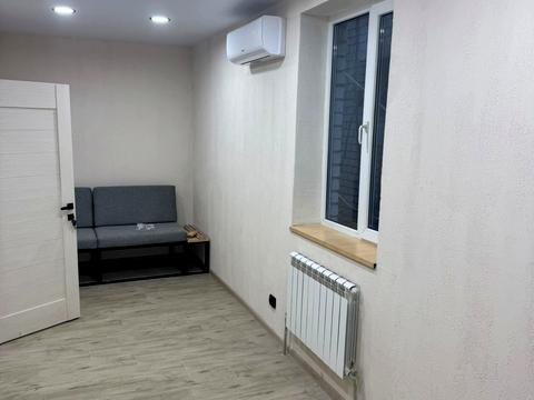 комерційна за адресою Красная, 1