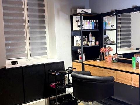 комерційна за адресою Красная, 1