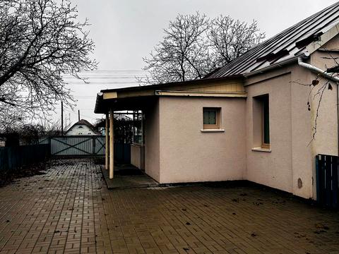 будинок за адресою Квітнева