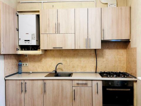 будинок за адресою Квітнева