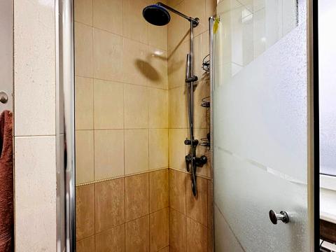 будинок за адресою Квітнева