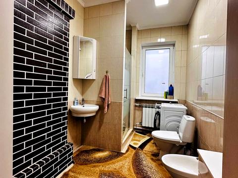 будинок за адресою Квітнева