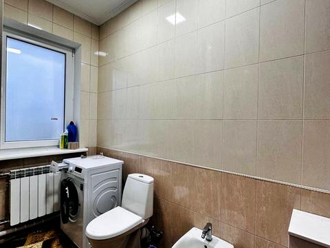 будинок за адресою Квітнева