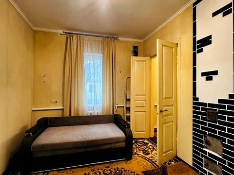 будинок за адресою Квітнева