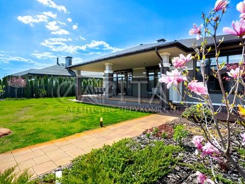 дом по адресу Золочівська