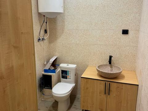 коммерческая по адресу Красная, 1