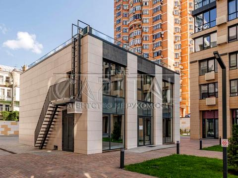 комерційна за адресою Бульварно-Кудрявська вул. (Воровського), 17