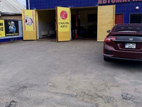 комерційна за адресою Михайла Драгоманова вул., 113