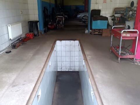 комерційна за адресою Михайла Драгоманова вул., 113