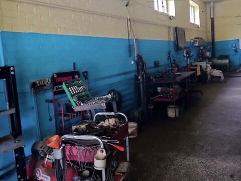 комерційна за адресою Михайла Драгоманова вул., 113