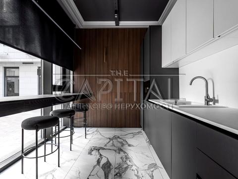 комерційна за адресою Бульварно-Кудрявська вул. (Воровського), 17