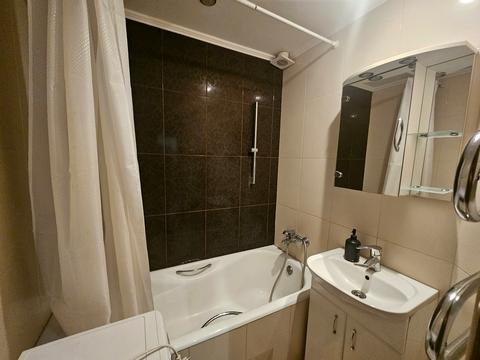 квартира по адресу Свободы просп., 46