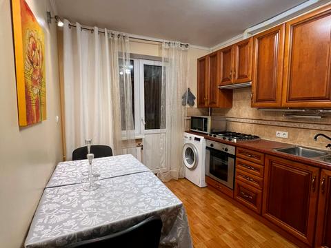 квартира за адресою Рибальська вул., 8