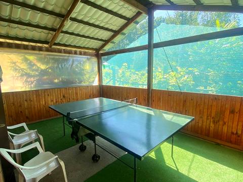 комерційна за адресою Лісова, 1