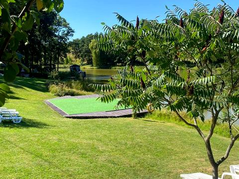 комерційна за адресою Лісова, 1