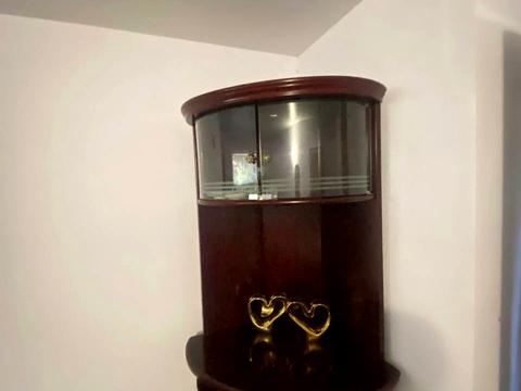 комерційна за адресою Лісова, 1