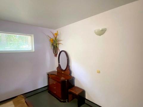 комерційна за адресою Лісова, 1