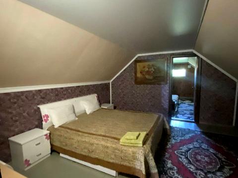 комерційна за адресою Лісова, 1