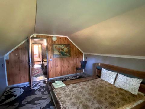 комерційна за адресою Лісова, 1