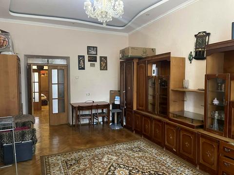 квартира за адресою Інститутська вул., 13-А