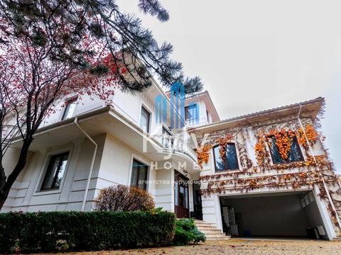 будинок за адресою с. Козин, Лугова