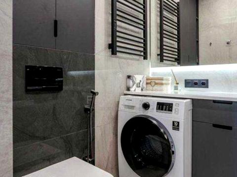 квартира за адресою Дніпровська набережна вул., 18-А