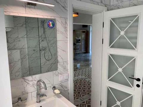 будинок за адресою Розкішна вул.