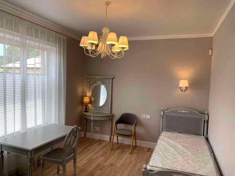 будинок за адресою Розкішна вул.