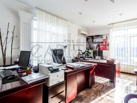 комерційна за адресою Григорія Гуляницького вул., 44-1