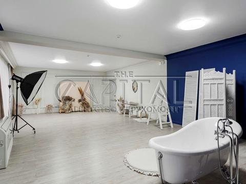 комерційна за адресою Василя Порика просп., 13