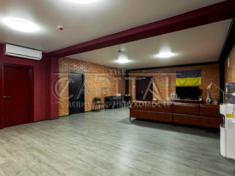 комерційна за адресою Василя Порика просп., 13