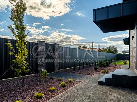 дом по адресу Київська