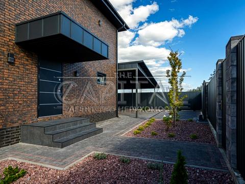 дом по адресу Київська