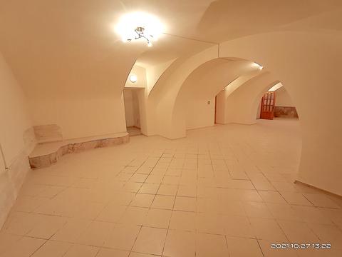 коммерческая по адресу Маяковского, 8