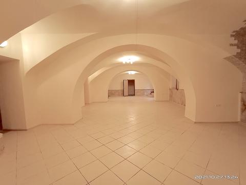 коммерческая по адресу Маяковского, 8