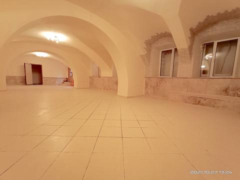 коммерческая по адресу Маяковского, 8