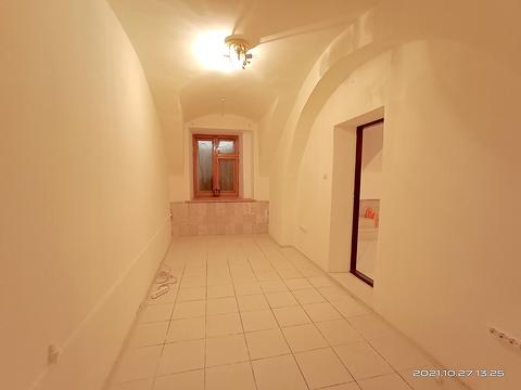 коммерческая по адресу Маяковского, 8