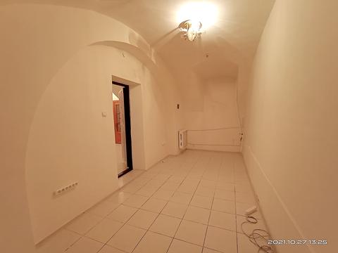 коммерческая по адресу Маяковского, 8