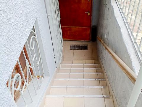 коммерческая по адресу Маяковского, 8