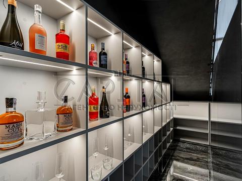 дом по адресу осіння, 6