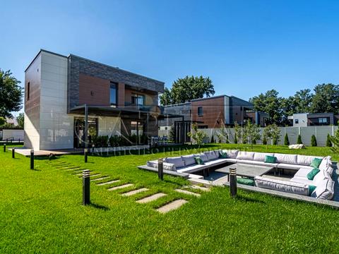 дом по адресу осіння, 6